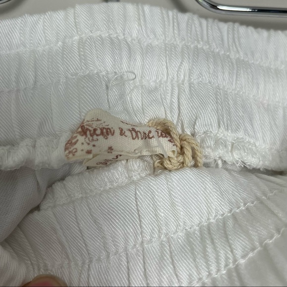 Hem&Thread White Shorts - Picture 6 of 6